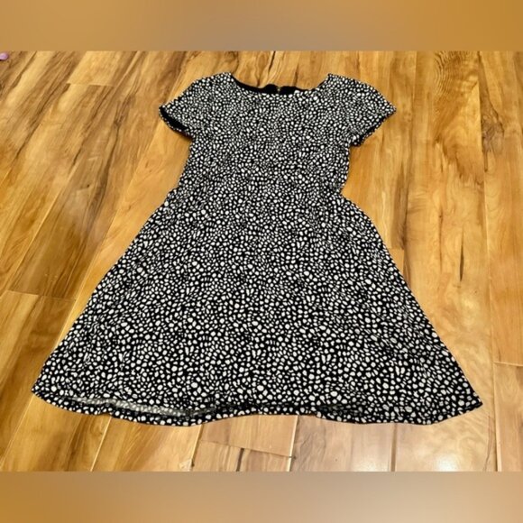 Forever 21 Black White Fit And Flare Mini Dress Size S - Picture 5 of 6